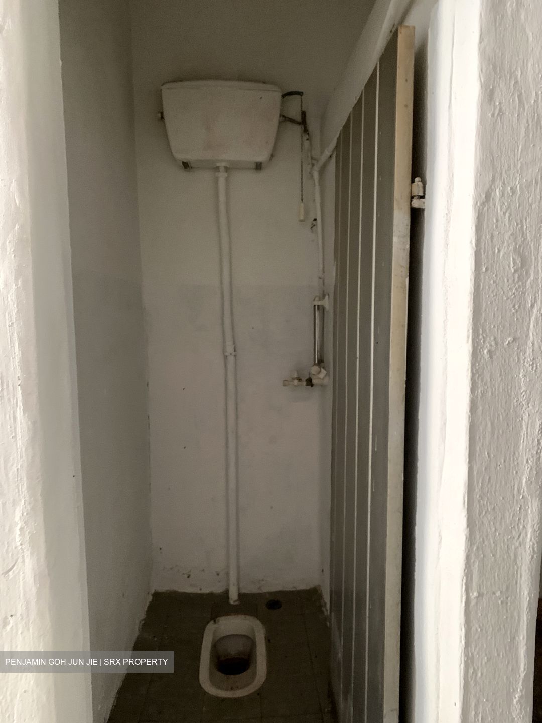Changi Road (D14), Shop House #483658801